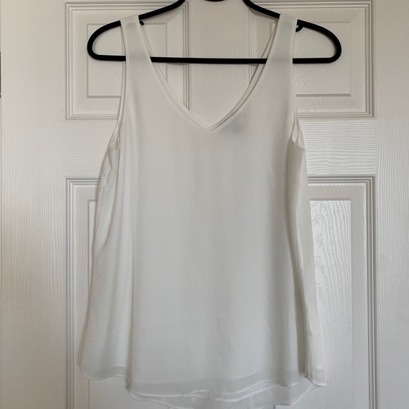 RW&Co Go-To’s Silky Crepe Wide-Strap Cami - Picture 3 of 3
